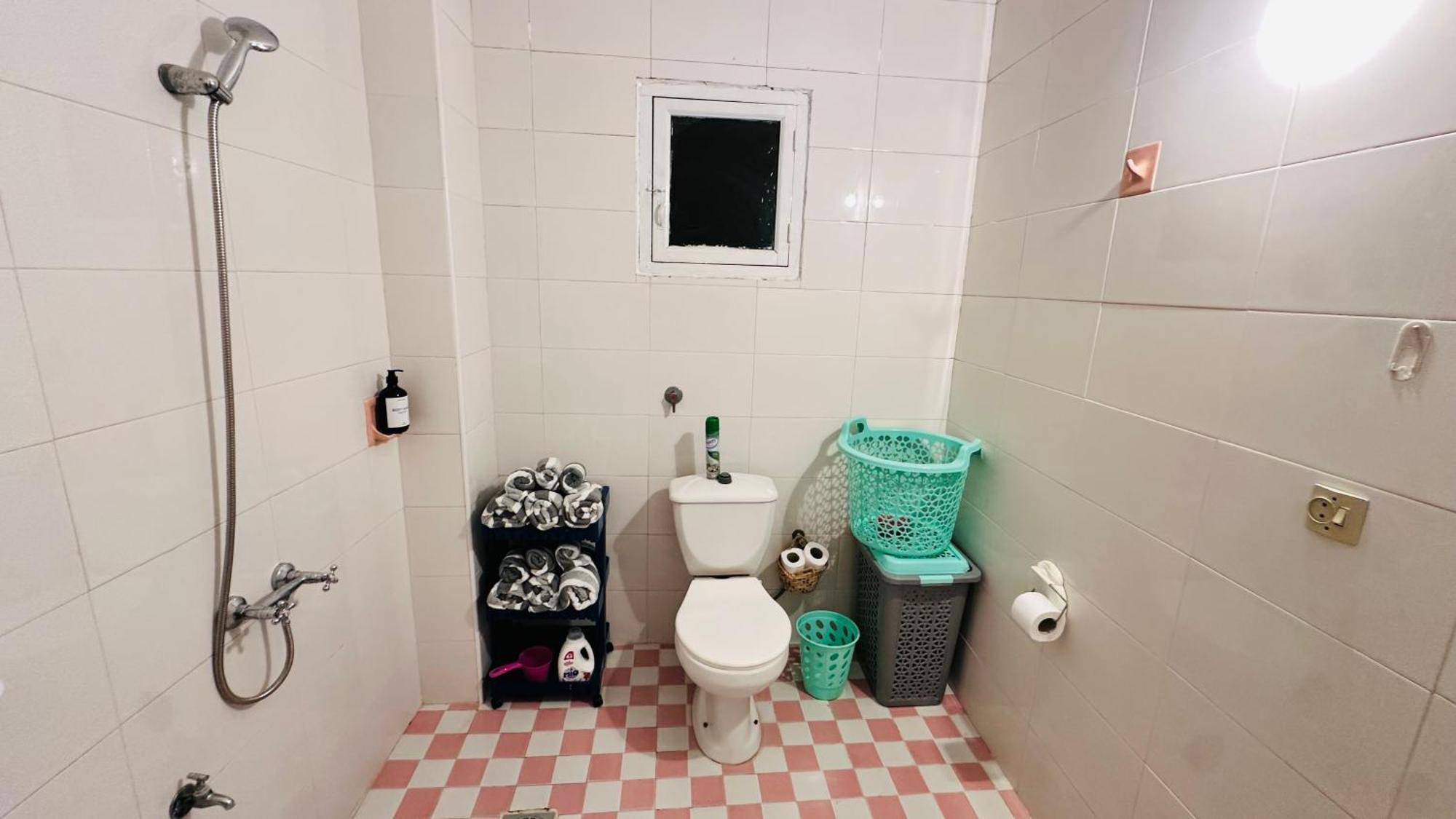 Karaz Homestay Grand Appartement Avec Rooftop Monte Arrouit 外观 照片
